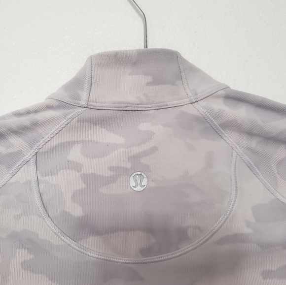 Lululemon Crop Long Sleeve - Picture 4 of 5